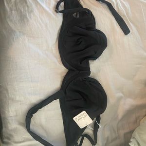 NWT Monday Swimwear Top VV